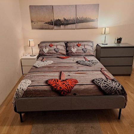Residenza Marvasi 10 Apartment Caserta Luaran gambar